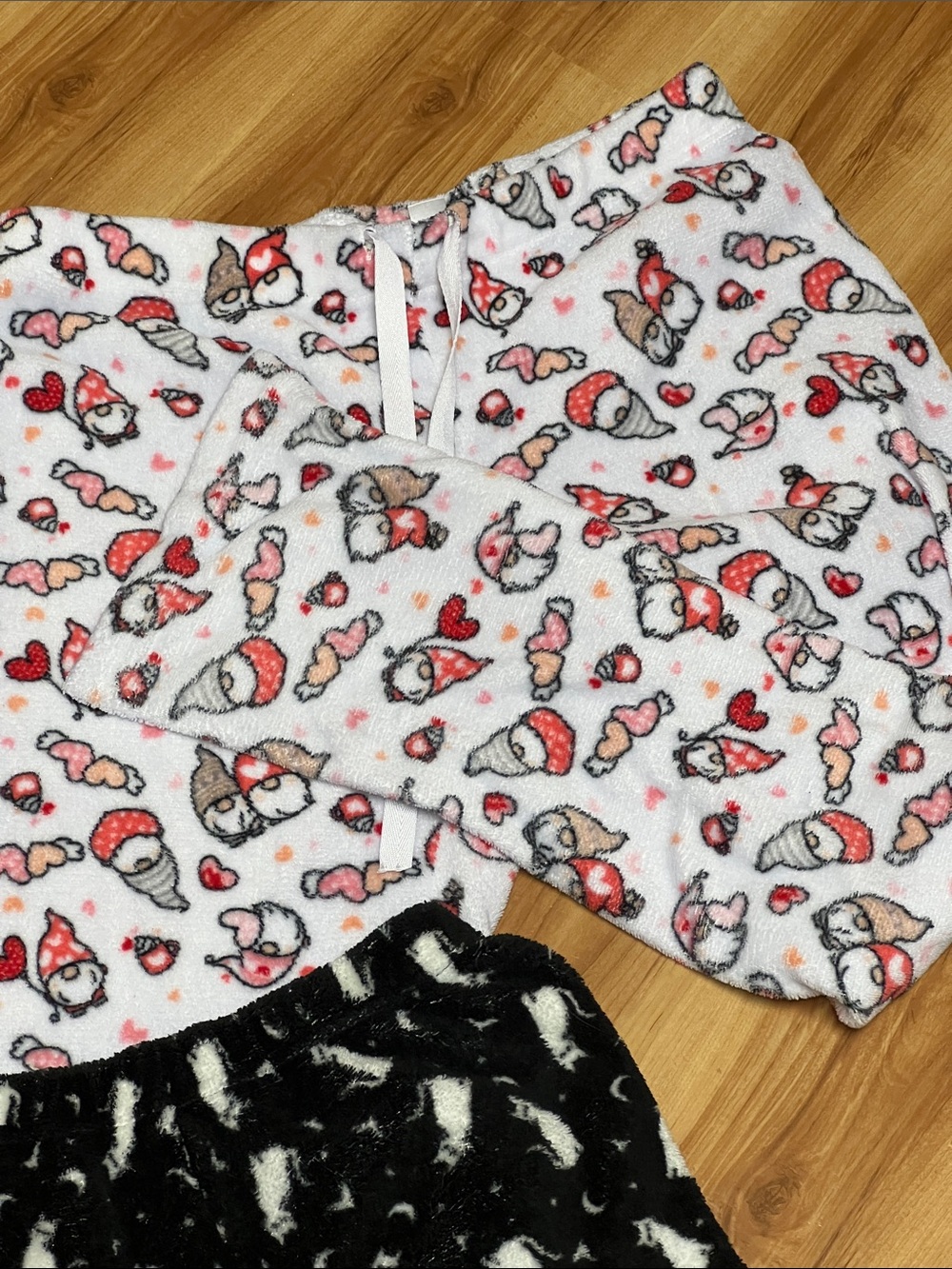 Set M Womens Holiday pajama separates pants and shorts lot - Picture 4 of 4
